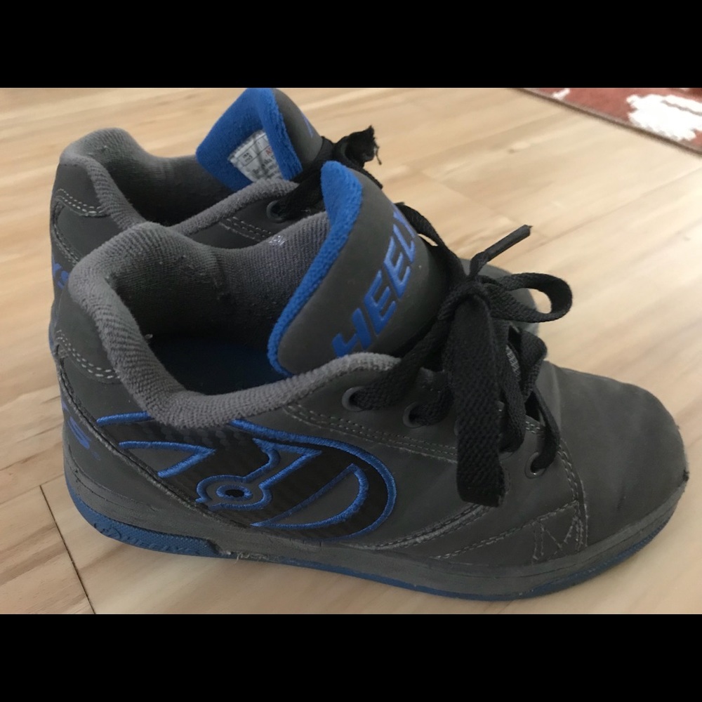 Heelys size 3